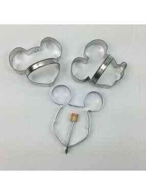 Disney Mickey Mouse Head Face Set 2 Metal Cookie Cutters Egg Ring Kitchen Baking